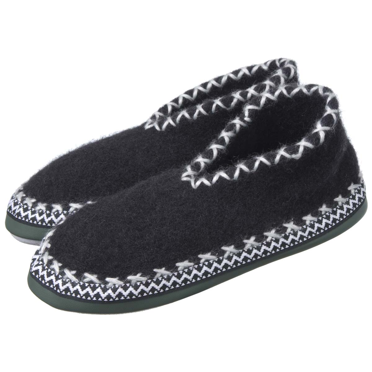 Warm beautiful slippers soft wool with leather sole